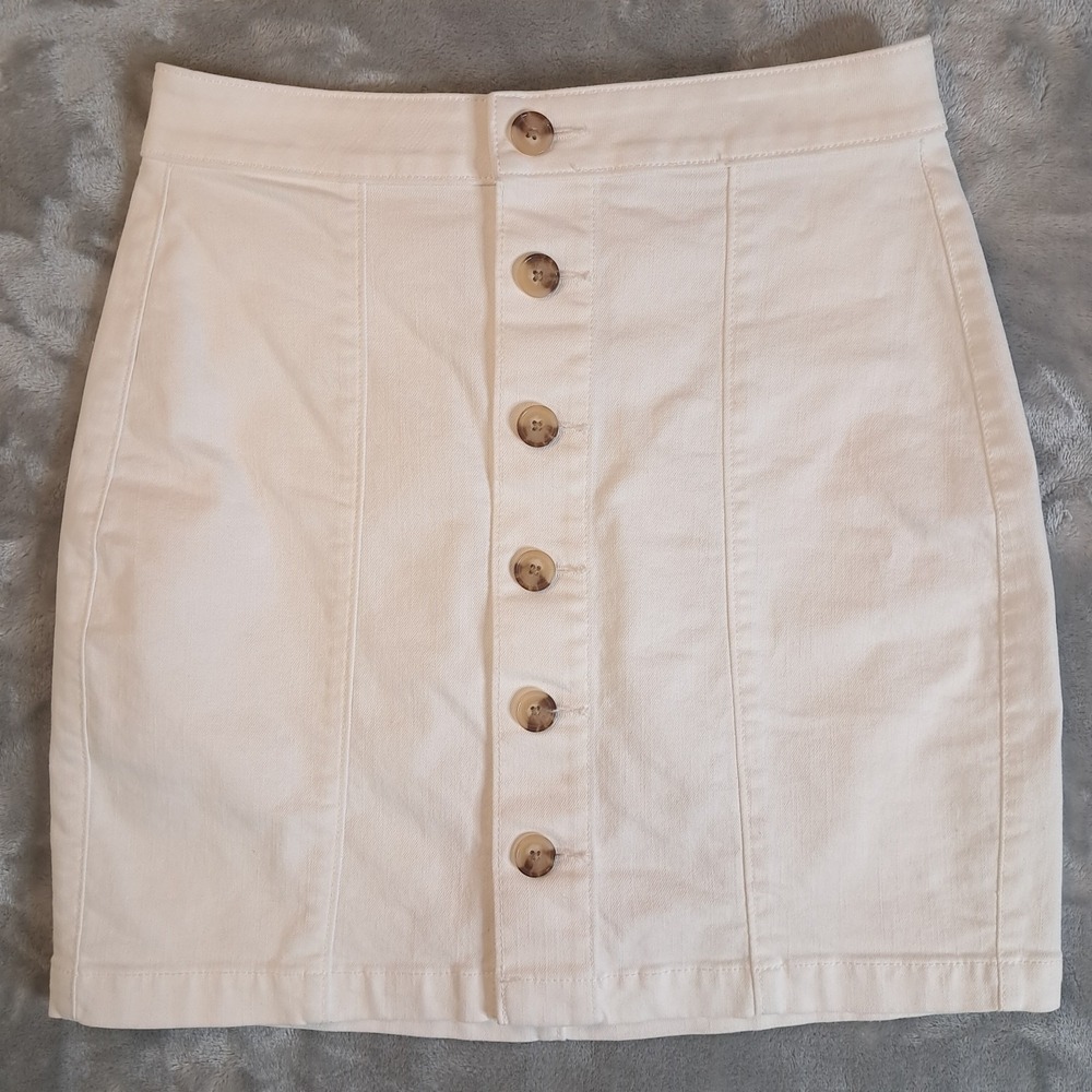 Ann Taylor Loft White Denim Straight Skirt Size 2 Button Frontโ